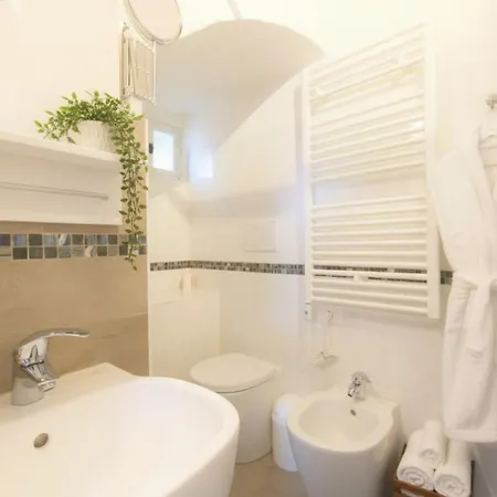 The Old Ship * Costarainera