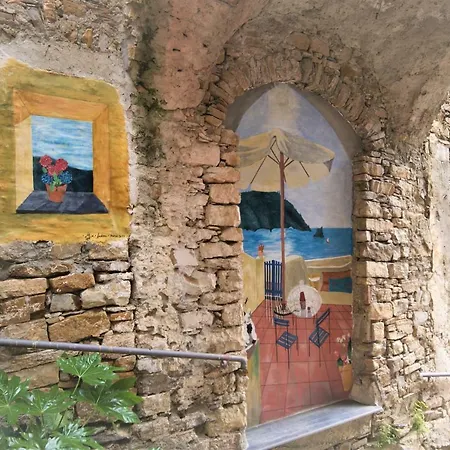 The Old Ship 아파트